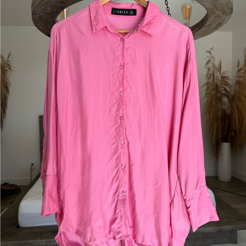 NWT Revolve Lioness Vibrant Pink Button-Down Shirt